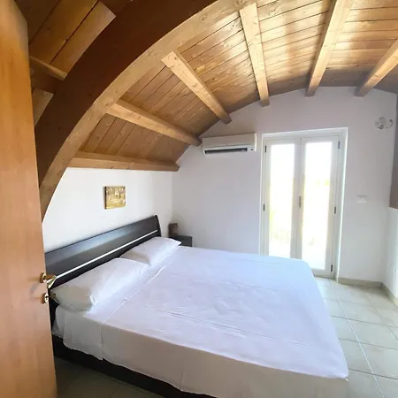 Apartmán Isca Calabretta M28 *