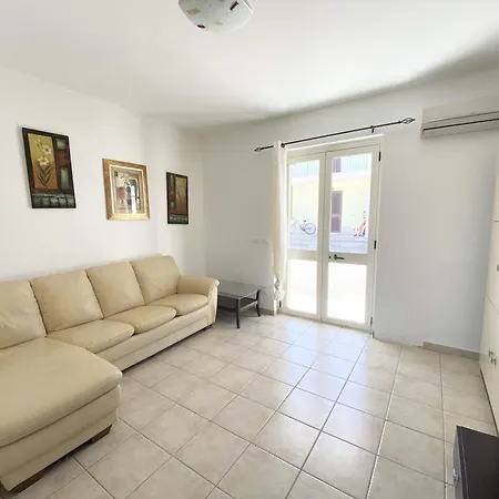 Apartment Isca Calabretta M28 *